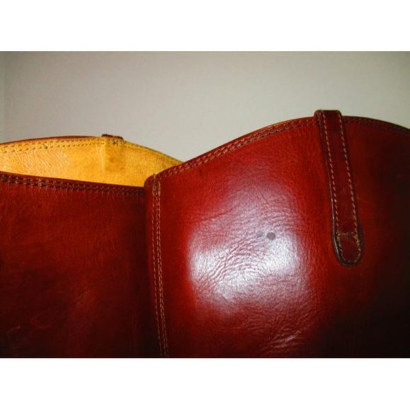 Frye Cognac Brown Classic Equestrian Inspired Knee High Boots - 9B - Picture 7 of 7